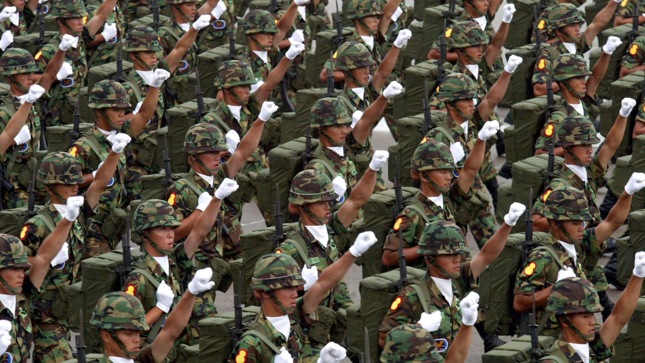 Homem é preso após ganhar peso para evitar serviço militar na Coreia do Sul