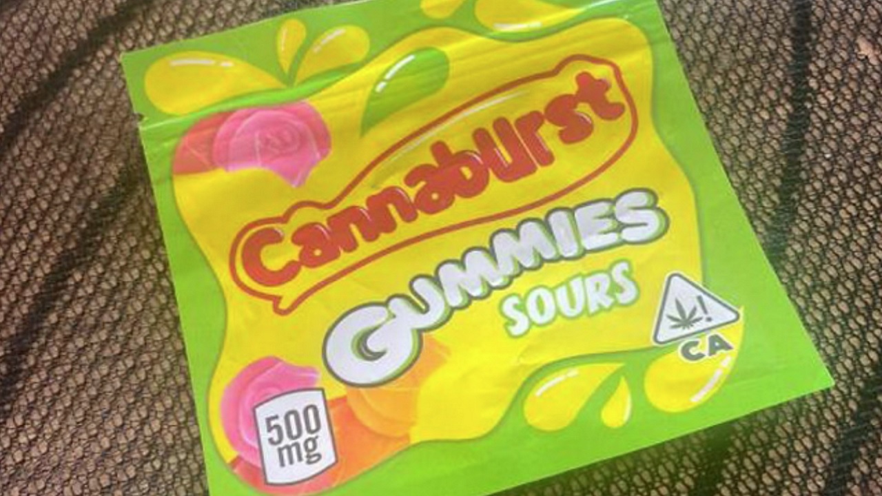 Criança de 7 anos recebe doces com cannabis durante Halloween