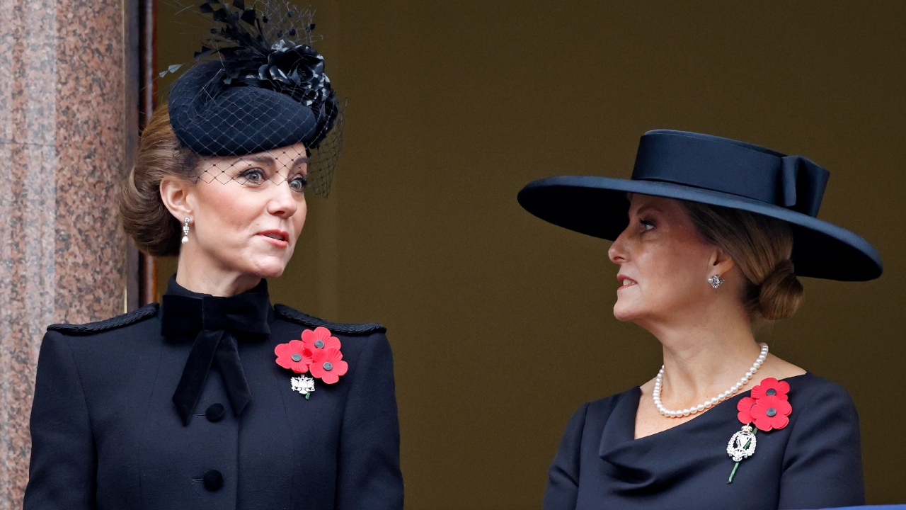 Leitura labial revela conversa de Kate Middleton em evento da realeza