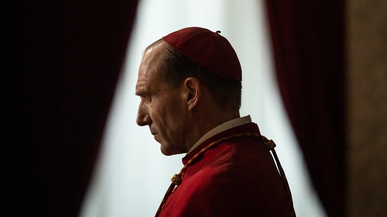 Conclave: O quão fiel à realidade é o filme que retrata a escolha de um papa?