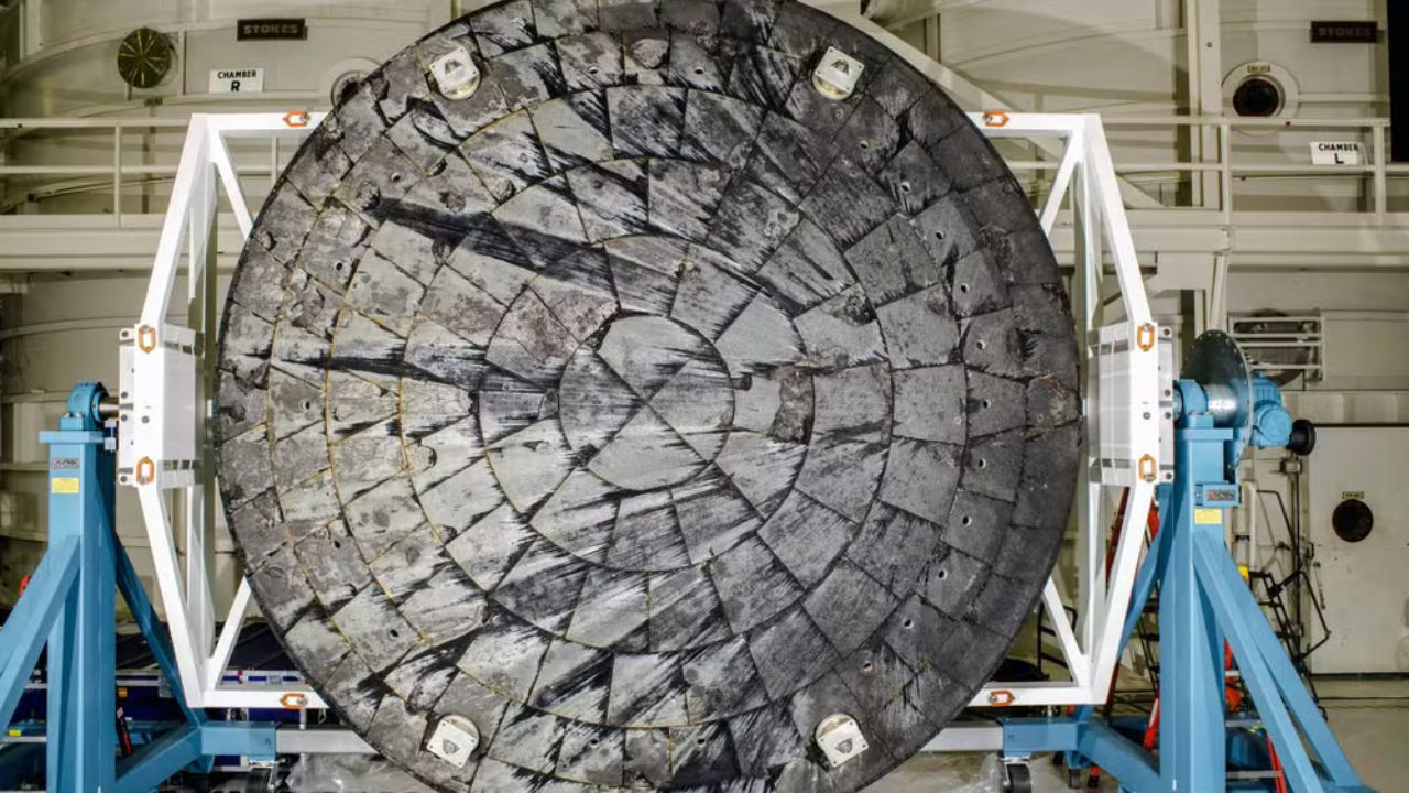Após rachaduras em escudo de nave, Nasa adia missão Artemis II à Lua