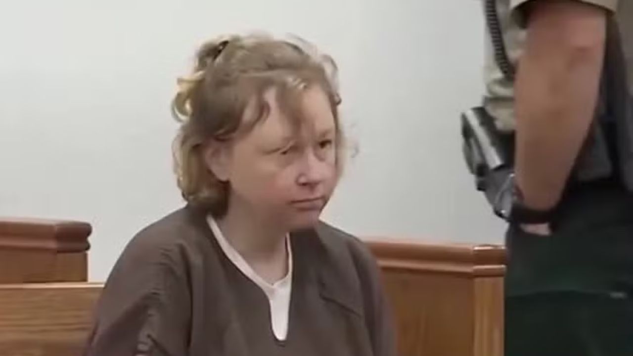 Professora que engravidou de aluno de 12 anos é condenada nos EUA