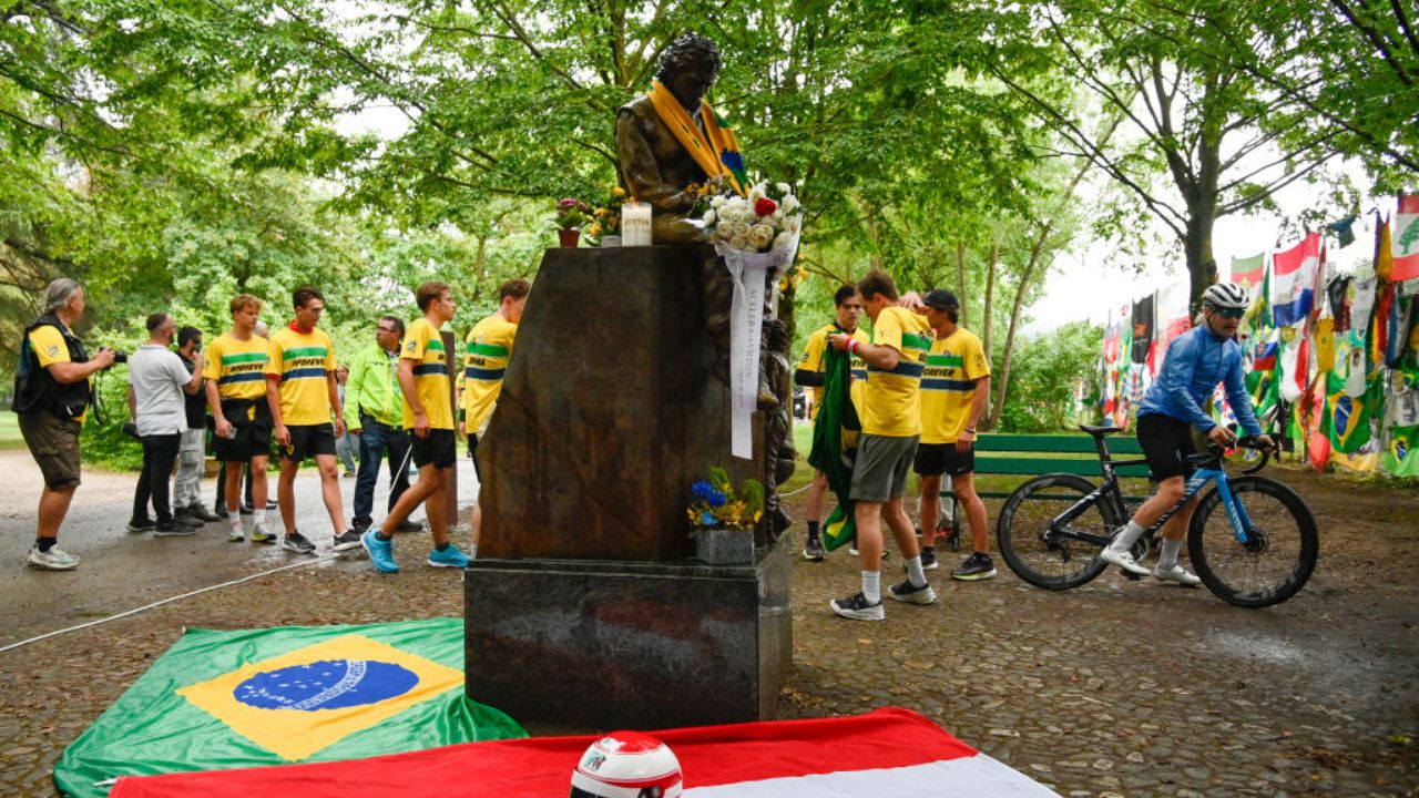 Senna: memorial em homenagem ao piloto é vandalizado em Ímola