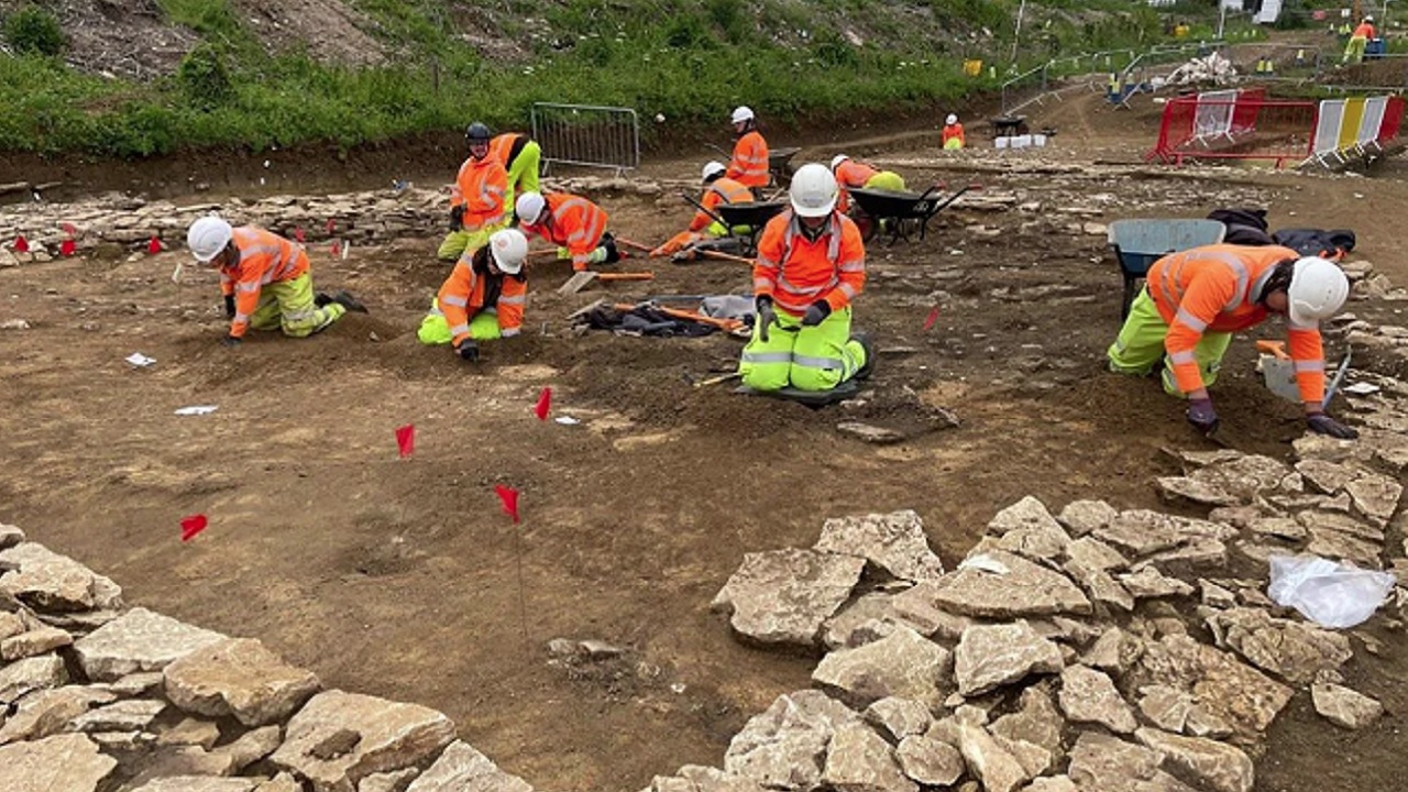 Descobertas arqueológicas revelam assentamento romano em Gloucestershire