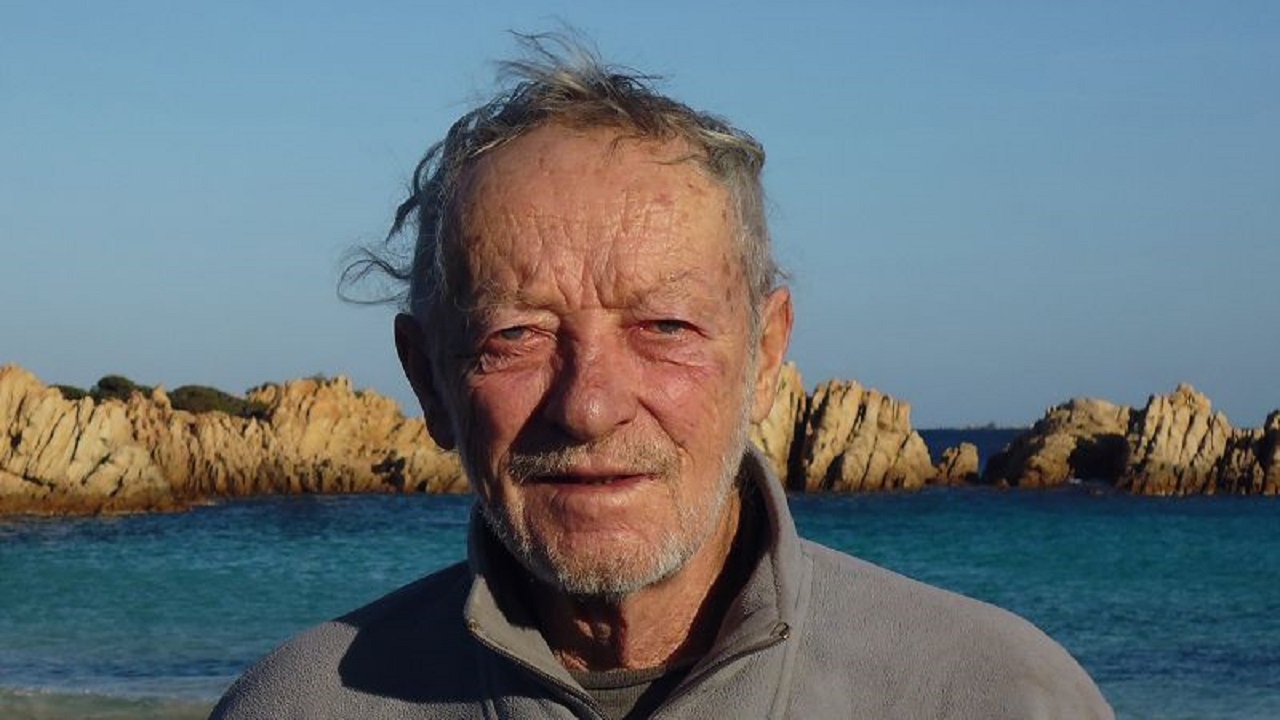 Morre o eremita que viveu em ilha deserta por 30 anos