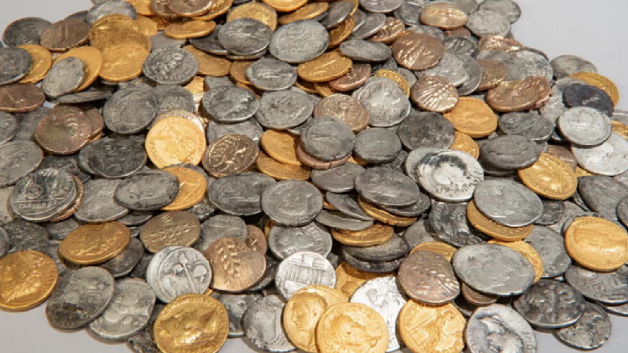 Moedas romanas de ouro, consideradas espólio de guerra, são encontradas na Holanda