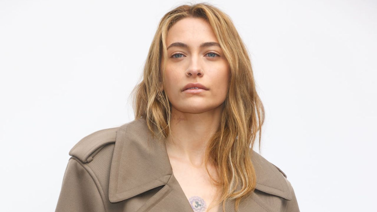 Depois de 5 anos sóbria, Paris Jackson revela vício em drogas