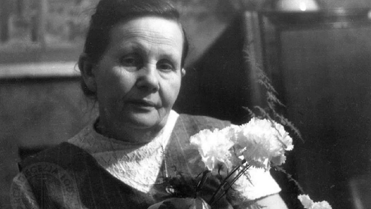 Parteira de Auschwitz: Stanisława Leszczyńska foi sinônimo de vida no campo da morte