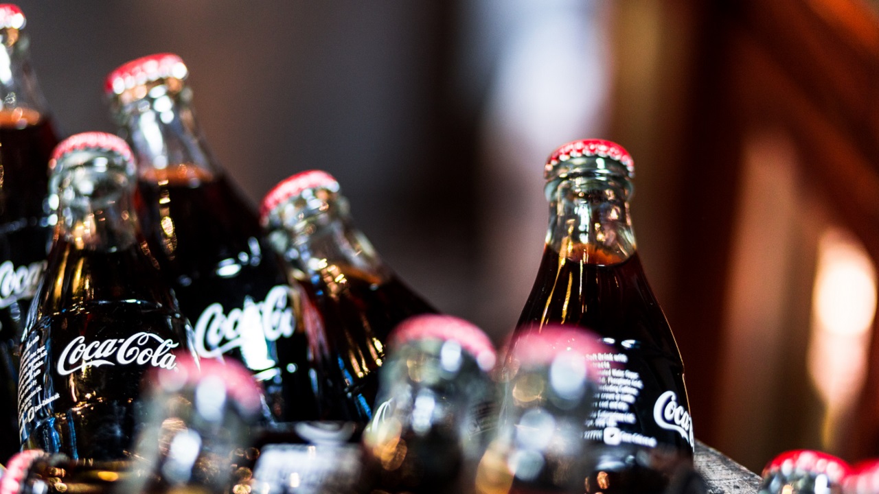 Coca-Cola: Origem do nome do refrigerante deixa internautas chocados