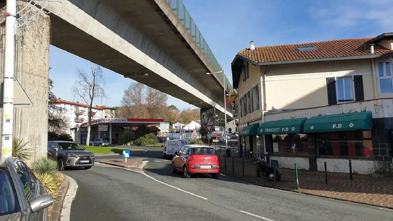 Justiça francesa determina remoção de nome ofensivo de bairro ‘La Négresse’