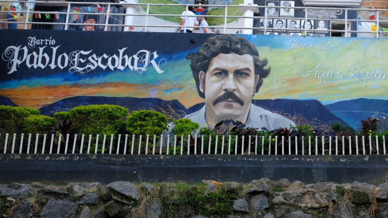 Governo colombiano quer proibir venda de produtos com fotos de Pablo Escobar