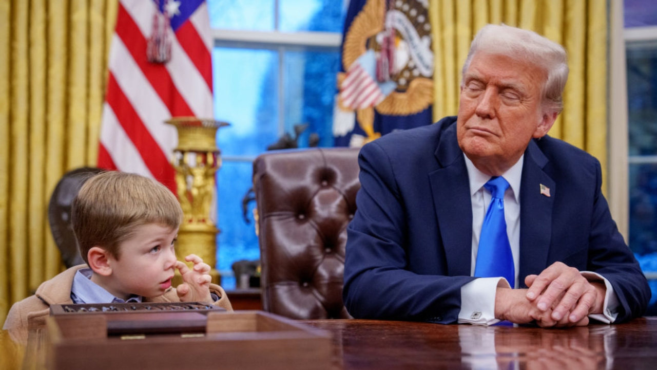 Filho de Elon Musk chama atenção ao lado de Trump: ‘Quero que você se cale’