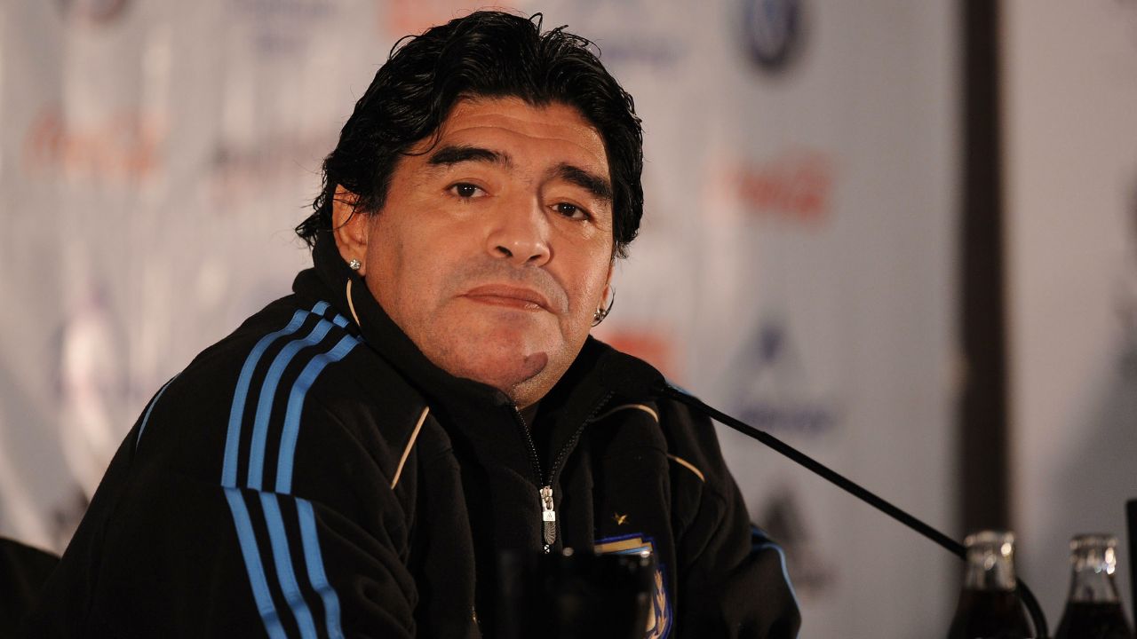 Por que a equipe médica de Maradona será julgada? Relembre a morte do craque