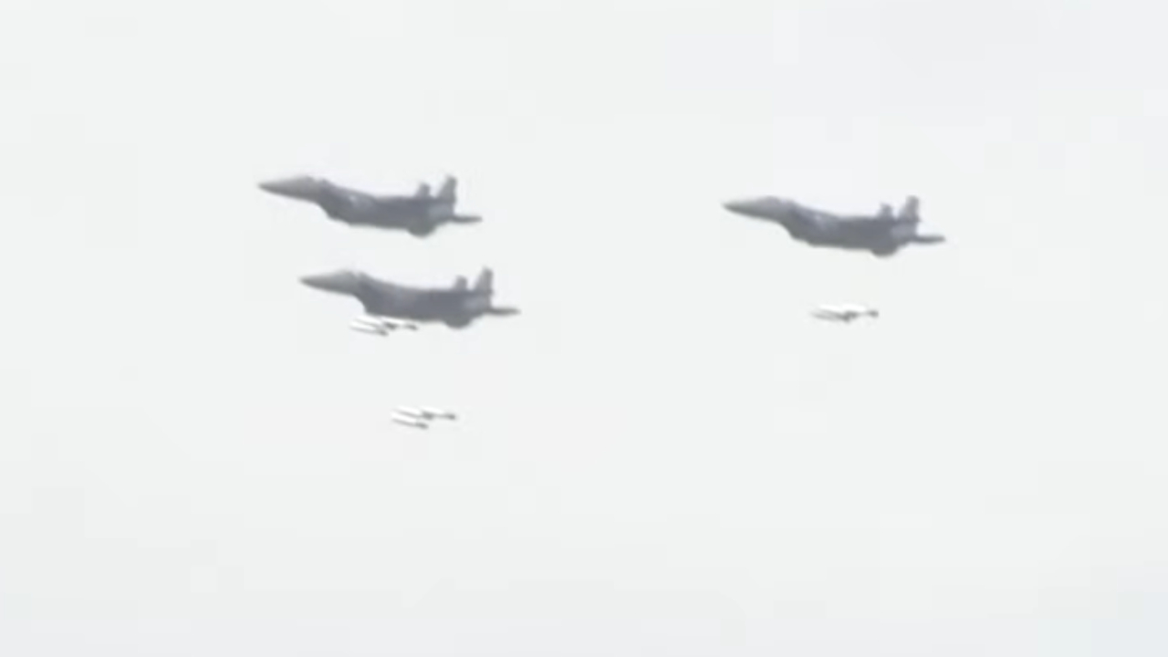 Bombas atingem cidade por engano durante exercício militar na Coreia do Sul