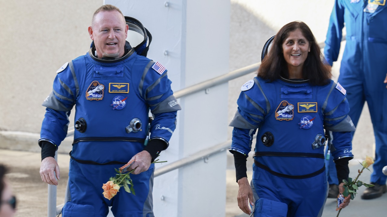 286 dias: Astronautas presos no espaço bateram recorde?