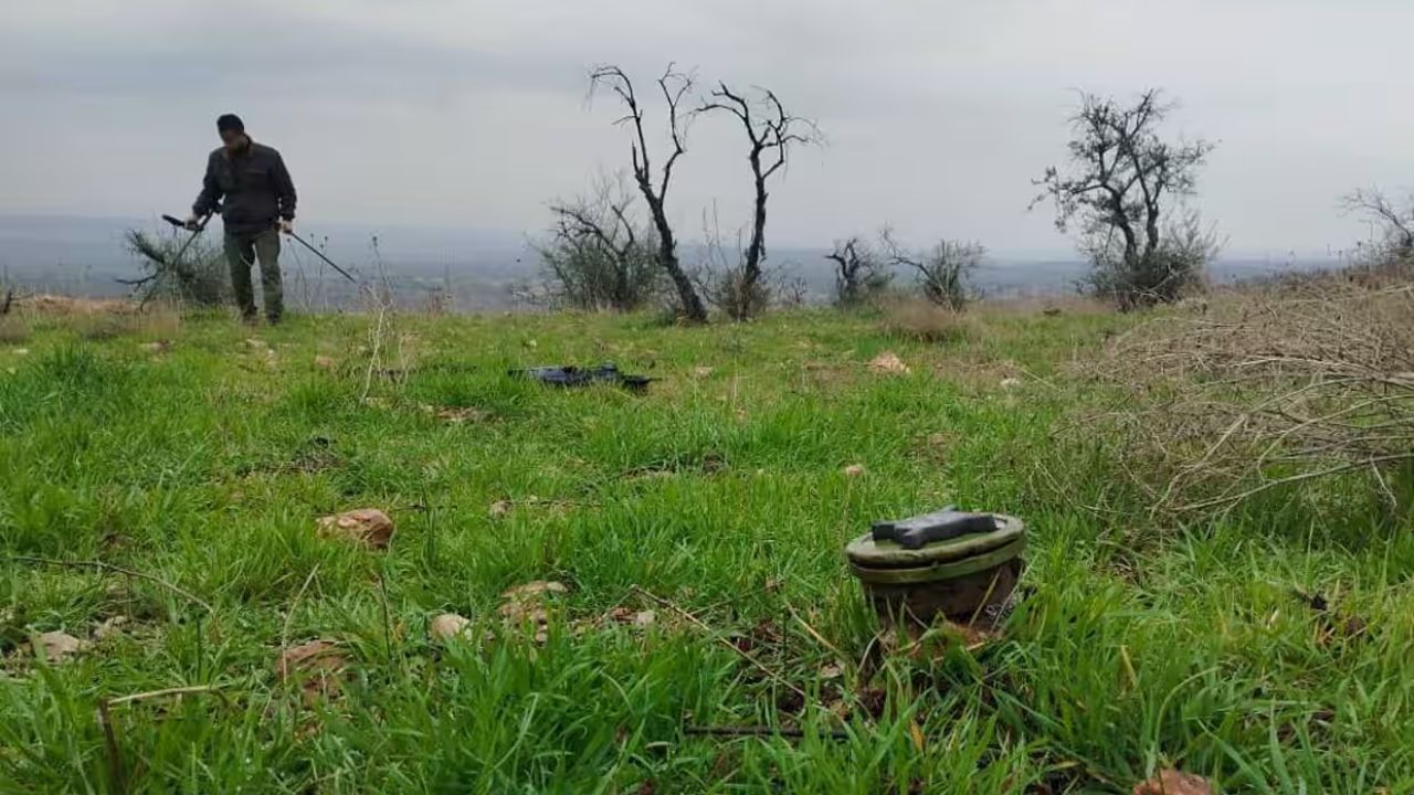 Centenas de civis morrem em explosões de minas terrestres na Síria