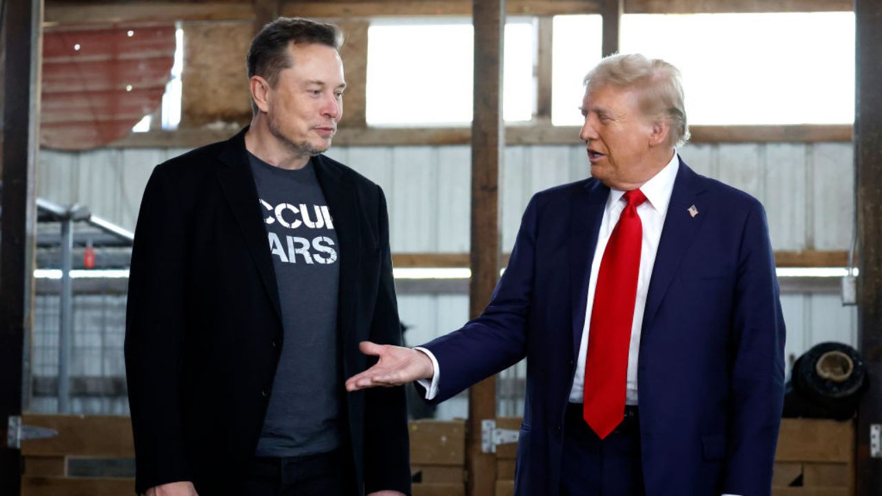 Trump diz que vai comprar um Tesla para apoiar Elon Musk