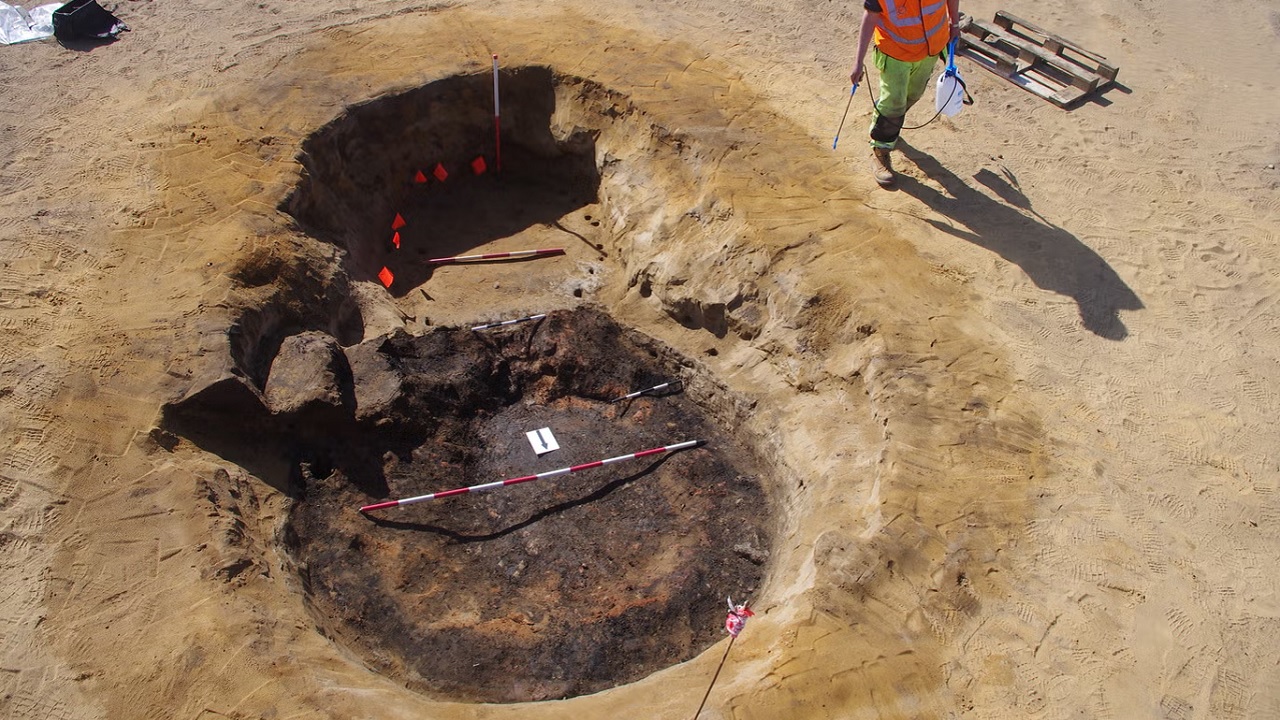 Tesouro arqueológico de 6 mil anos é descoberto em campo de golfe escocês