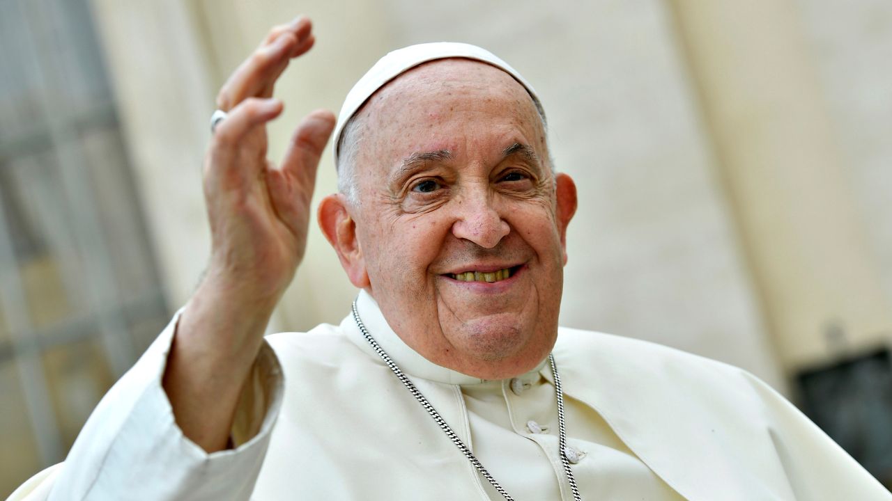Médico revela últimos momentos do papa Francisco: ‘Morreu sem sofrimento’