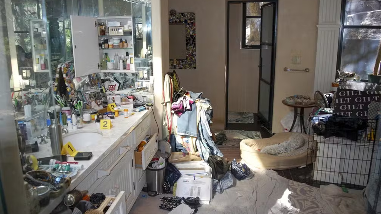 Casa onde Gene Hackman e esposa morreram tinha comprimidos espalhados
