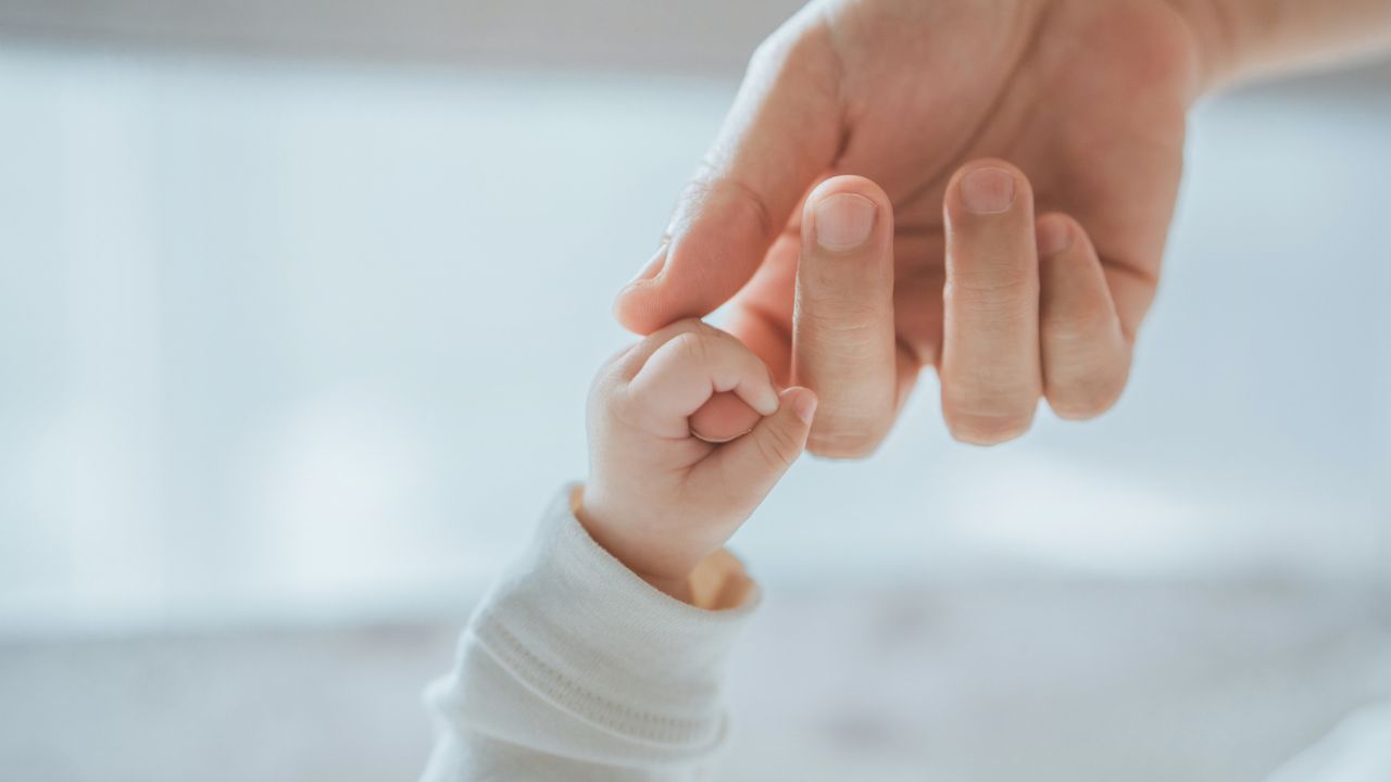 Na Espanha, Mulher é presa ao tentar vender filha recém-nascida por R$ 12.900