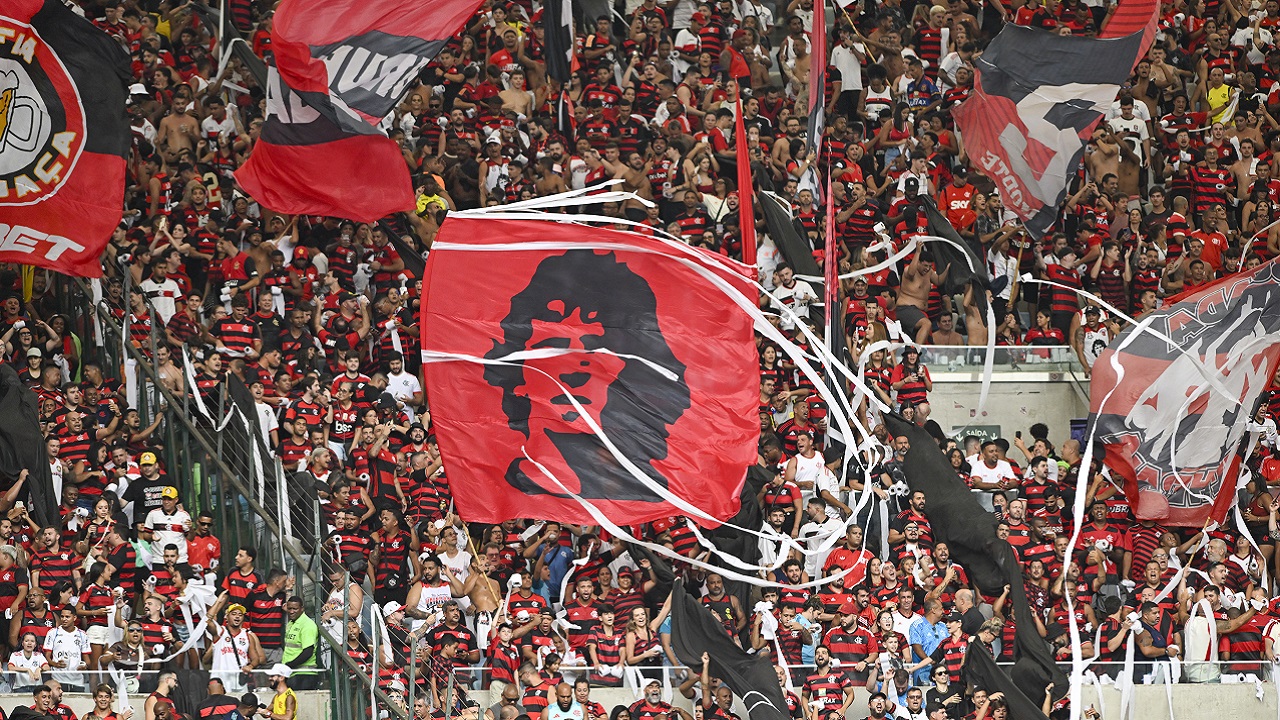 Podcast mostra as influências sociais, políticas e econômicas no futebol brasileiro