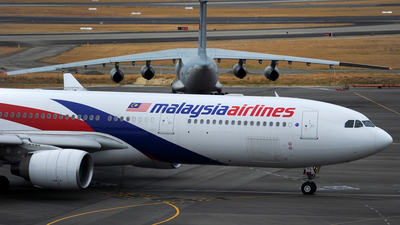 Busca pelo voo MH370 é suspensa, mas será retomada no final do ano