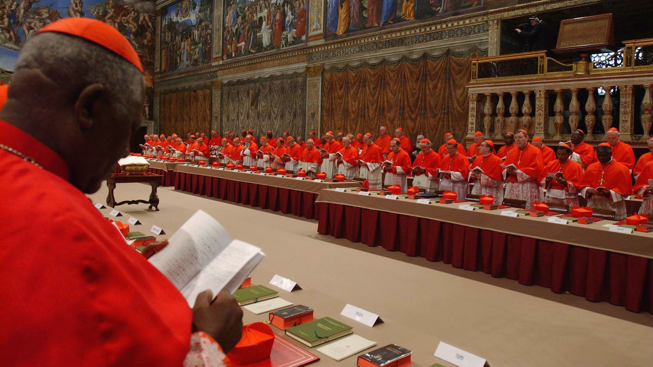 Conclave para decidir novo papa começará no dia 7 de maio