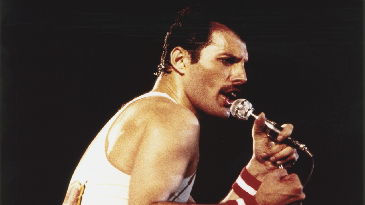 Produtor relembra últimos dias de Freddie Mercury: ‘Não queria que víssemos morrer’