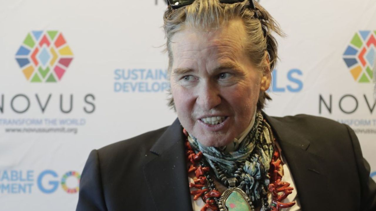 Val Kilmer demorou a buscar ajuda médica devido à sua fé na Ciência Cristã; conheça a religião