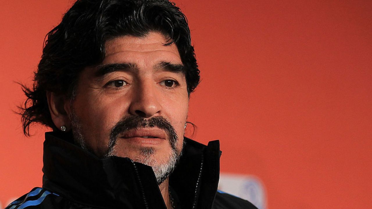 Meses antes de morrer Maradona foi mantido como sequestrado, diz ex