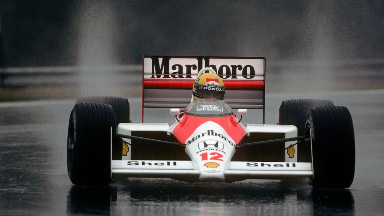 Capacete de Ayrton Senna é vendido por valor astronômico em leilão