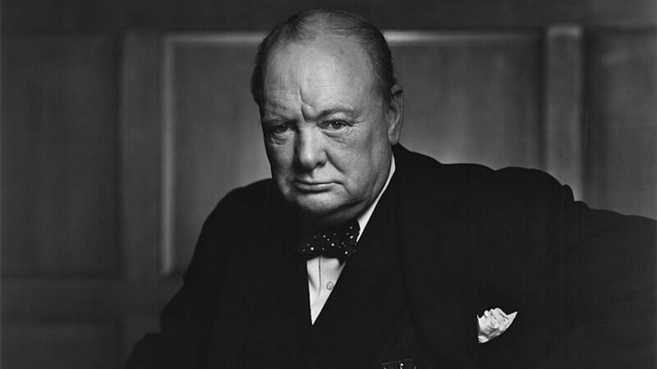 Autor do roubo da famosa foto de Winston Churchill é condenado à prisão