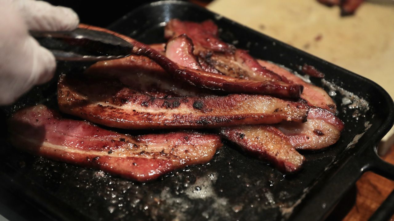 Bacon é planta? 41% das crianças norte-americanas acreditam que sim