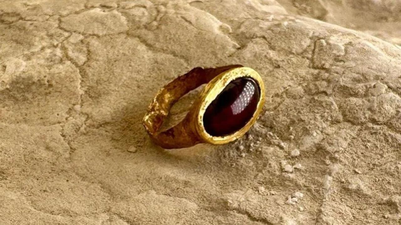 Anel de Ouro do período helenístico é descoberto na cidade de Davi, em Israel