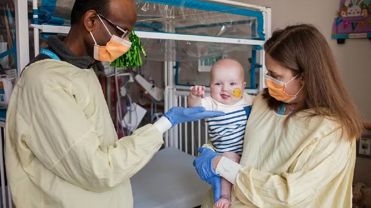 Bebê é curado com primeira edição genética: ‘Corrigimos uma letra no DNA’