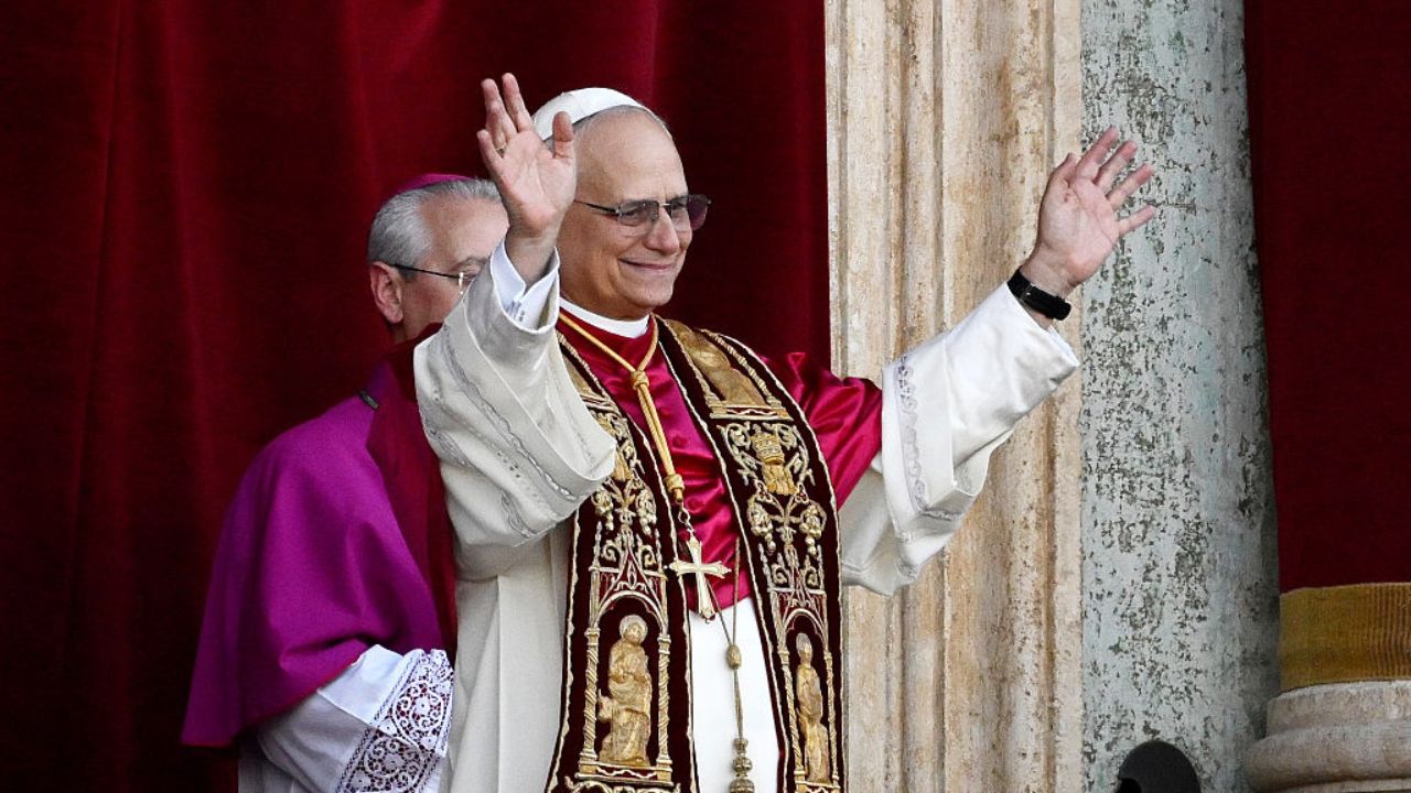 Papa Leão XIV fez profecia antes de entrar no conclave, afirma irmão