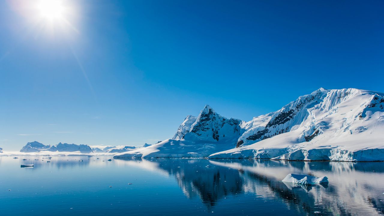 Estudo indica como montanha escondida sob o solo da Antártida teria surgido