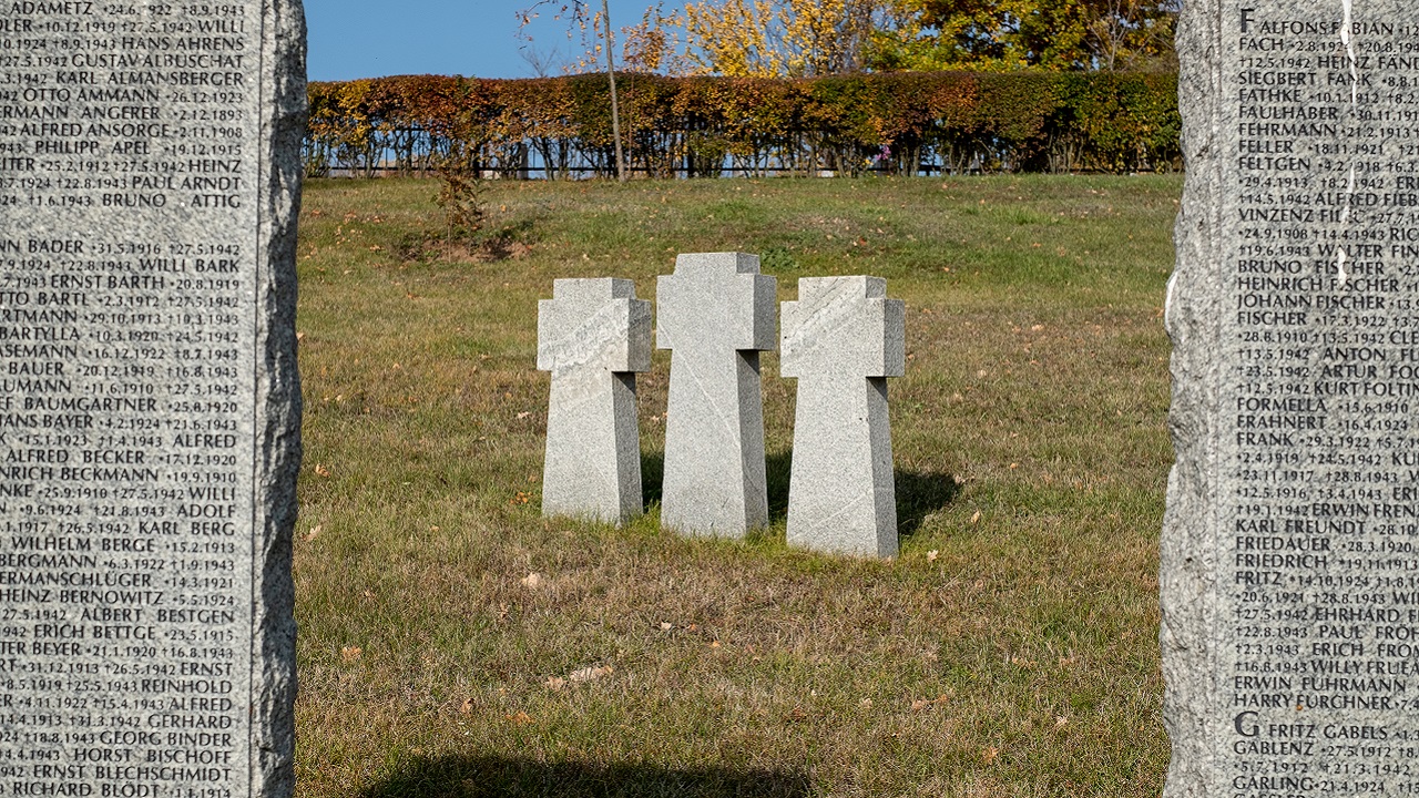 Enterro próximo a Berlim reúne 107 soldados alemães mortos na Segunda Guerra