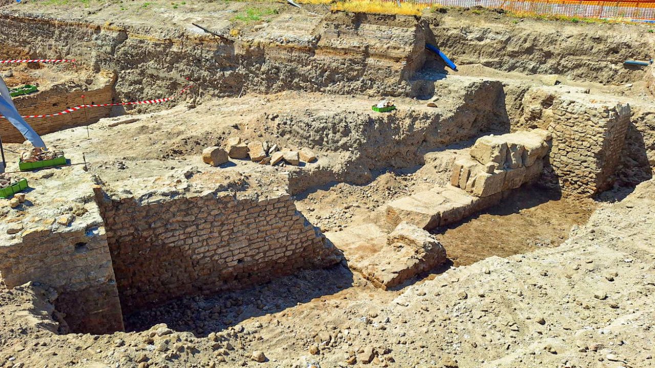 Arqueólogos encontram a principal residência papal sob Roma