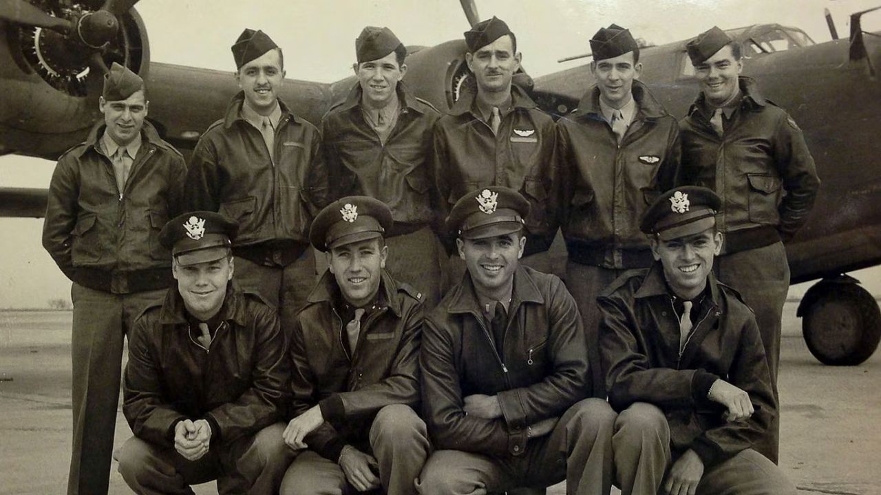 Corpos de tripulantes de bombardeiro da Segunda Guerra são repatriados após 81 anos