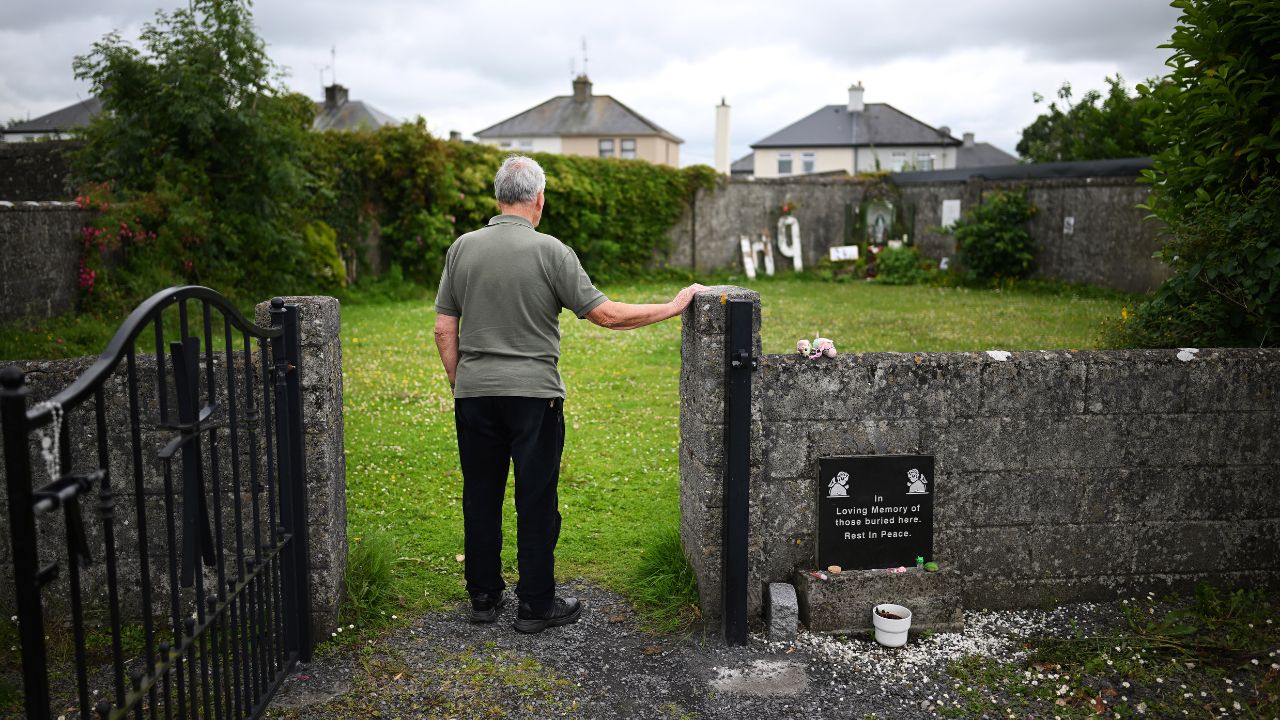 Irlanda inicia escavações em busca de restos de 800 bebês em antigo lar religioso