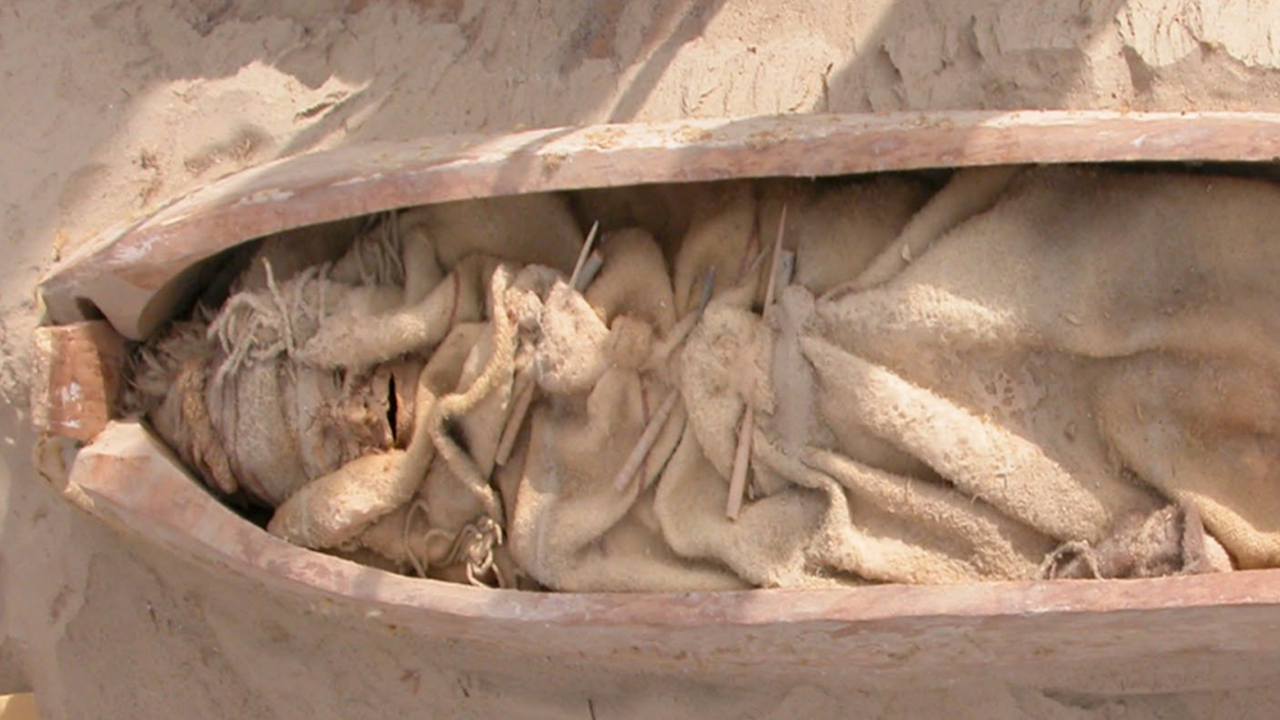 Cultura da Idade do Bronze da China usava barcos funerários para ‘jornada simbólica’