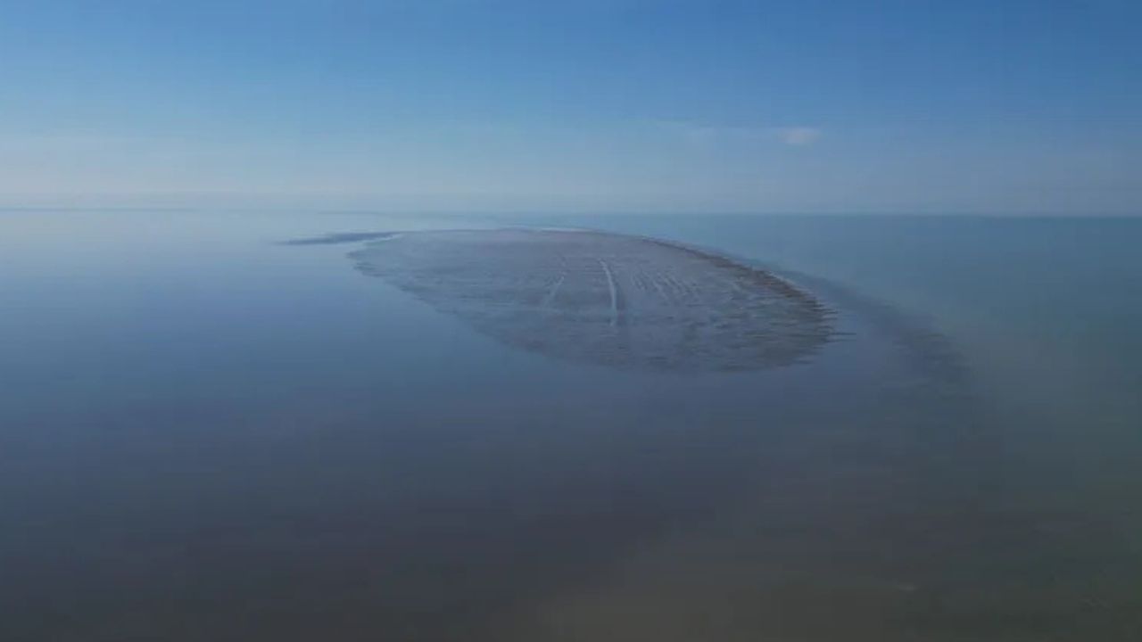 Cientistas encontram nova ilha no Mar Cáspio durante expedição