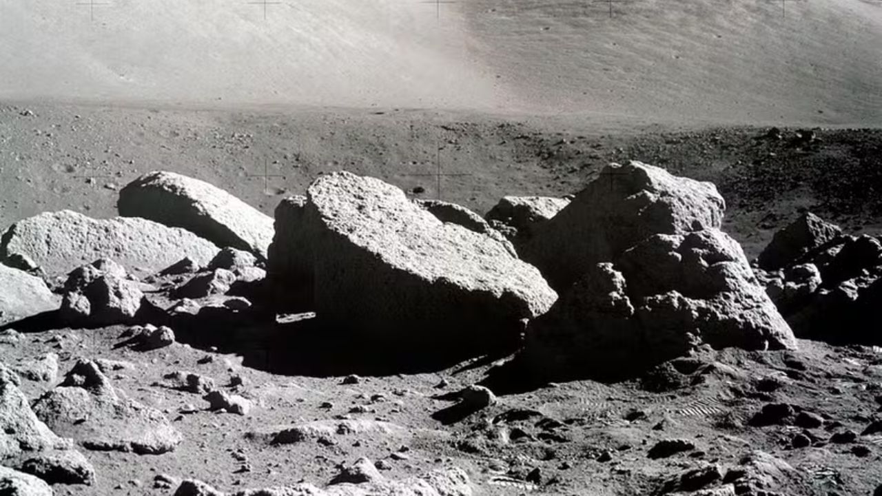 Poeira lunar é menos prejudicial do que poluição de cidades, aponta estudo