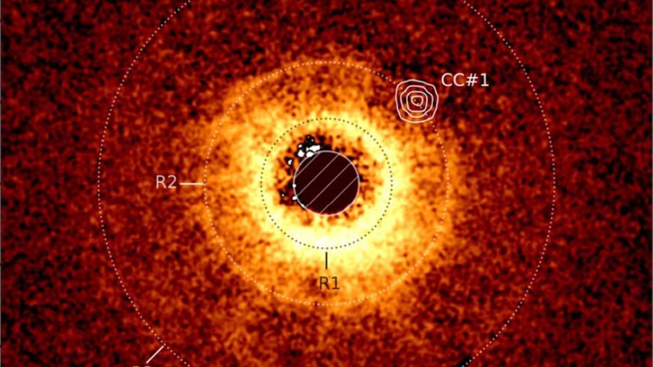 Telescópio James Webb faz história ao captar imagem de fora da galáxia