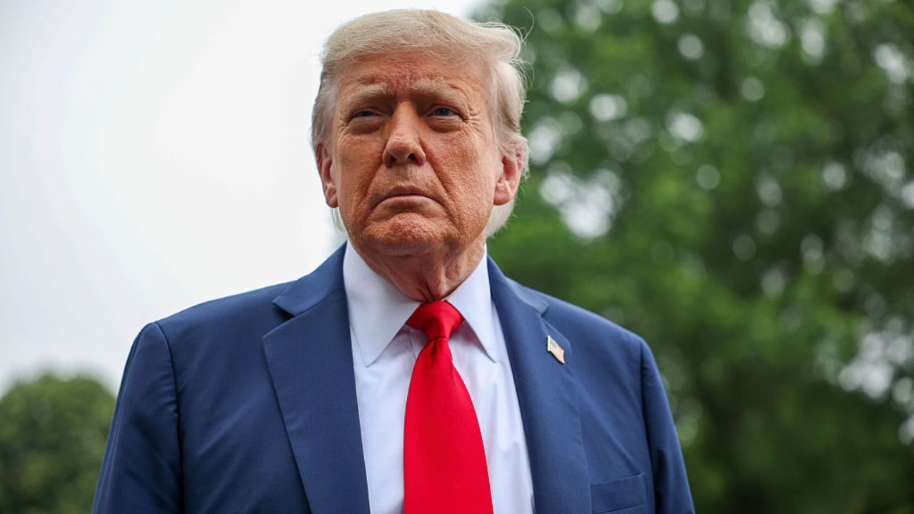 Trump defende bombardeio ao Irã e compara ação a Hiroshima e Nagasaki