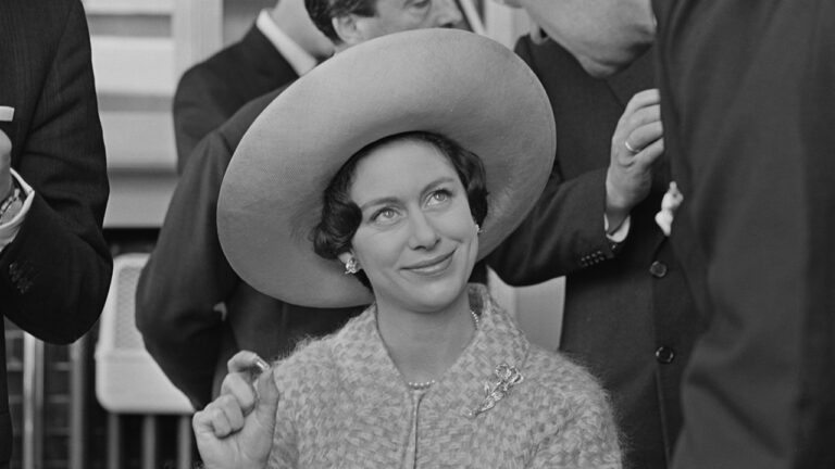 Biografia revela possível síndrome alcoólica fetal da Princesa Margaret