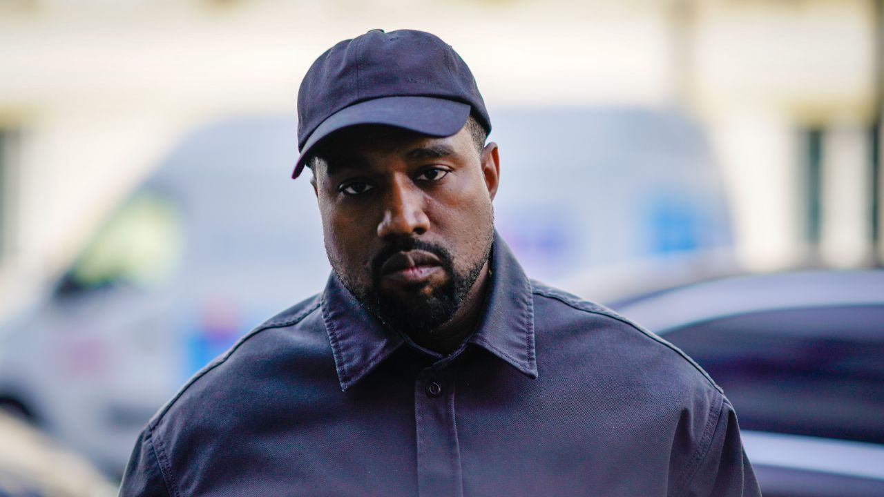 Austrália cancela visto de Kanye West após lançamento de música ‘Heil Hitler’