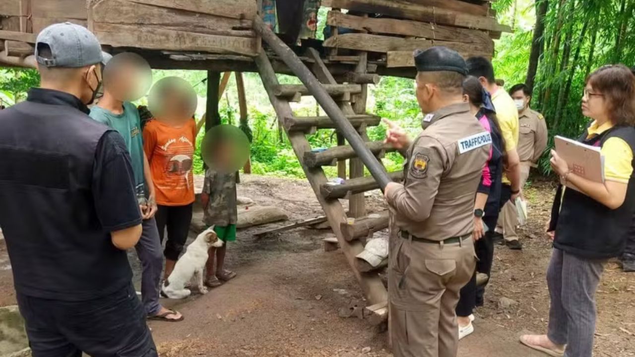 Menino criado com cães — e que só se comunica latindo — é resgatado na Tailândia